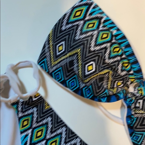 Victoria’s SecretReversible BikiniWhite/ Multi - Picture 4 of 8